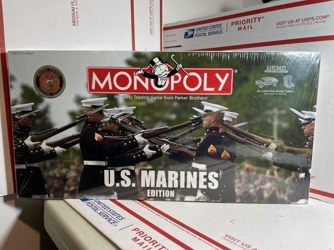 MONOPOLY Board Game U.S. MARINES/U.S.M.C. Edition Sealed in Original Cello. (1 of 7)