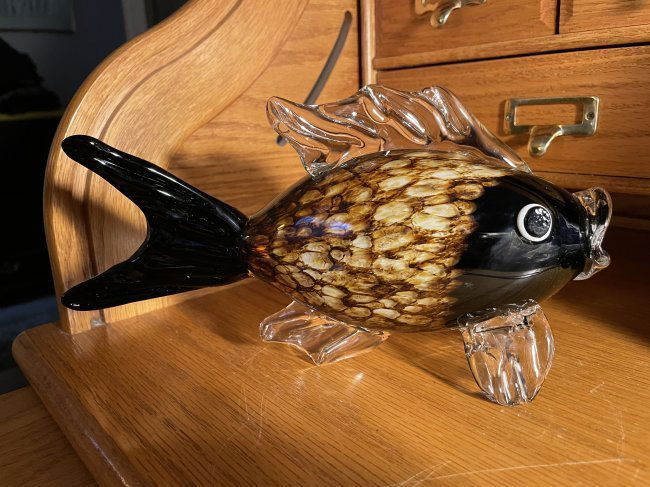 Vintage Mid-Century Murano Art Glass Fish 9" Long Preowned from an Estate (1 of 9)