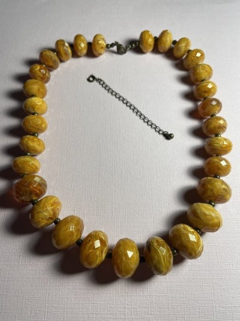 Vintage Avon Preowned 18" Adjustable Faux Amber Fashion Necklace w/Extension Piece (1 of 3)