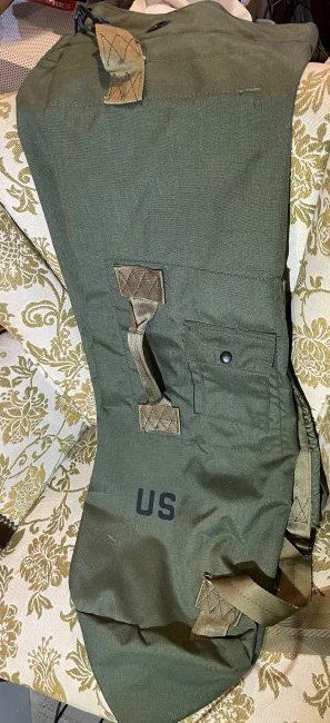 US Army GI Genuine Military Issue Duffle Bag Cordura Nylon w/2 Carrying Straps Backpack (1 of 4)