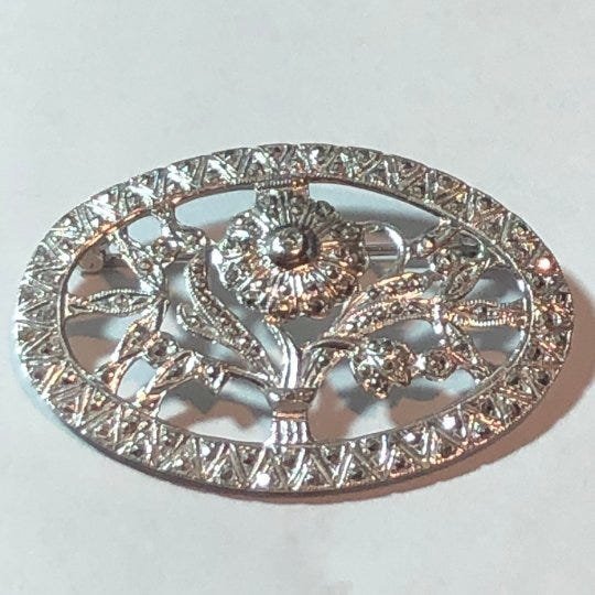 Vintage Sterling Silver Marcasite Flower Pin 1-3/4" Wide Preowned from an Estate.: Vintage Sterling Silver Marcasite Flower Pin 1-3/4" Wide Preowned from an Estate. $5 Domestic Shipping.
