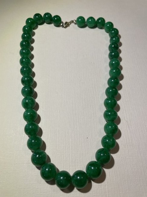 Vtg 18" 12MM Jade/Jadeite Large Bead Necklace w/14K Lobster Claw in VG Preowned Condition (1 of 6)
