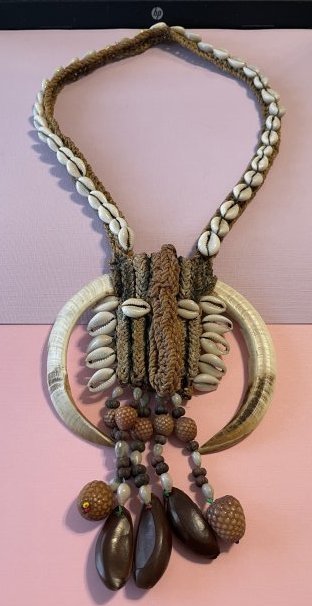 Vintage One of a Kind Native American Shell & Bone 23" Necklace Preowned from an Estate.: Vintage One of a Kind Native American Shell & Bone 23" Necklace Preowned from an Estate. Very Unusual as Pictured. $7 Domestic Shipping.