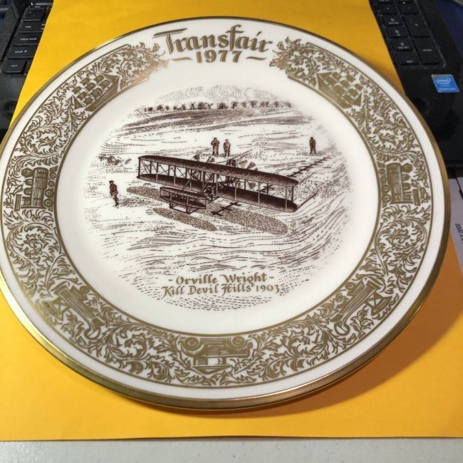 TRANSFAIR 1977 Wright Bros Commemoration Collector's Plate 10.5" by Lenox China as Pictured: TRANSFAIR 1977 Wright Bros Commemoration Collector's Plate 10.5" by Lenox China as Pictured. No Original Box. $15 DOMESTIC SHIPPING!