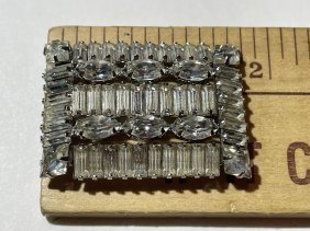 Vintage WARNER Rhinestone Pin/Brooch Preowned from an Estate in VG Preowned Condition. (1 of 4)