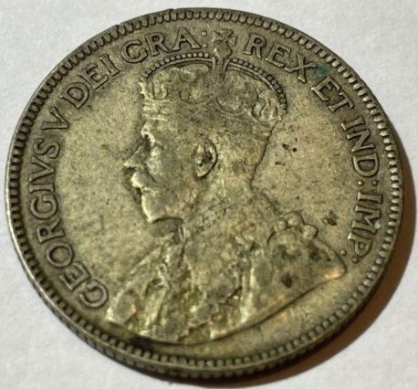 Canada 1928 Circulated Condition Silver 25 Cents as Pictured. (1 of 2)