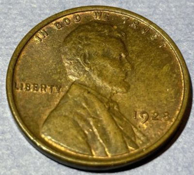 1928-P AU CONDITION LINCOLN CENT AS PICTURED. (1 of 2)