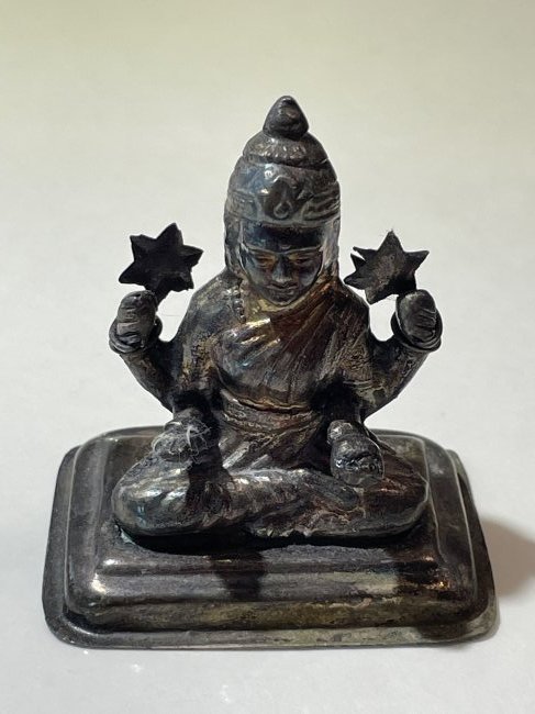 Vintage Hindustani Stamped Silver Lord Figurine 2-1/8" Tall Preowned from an Estate.: Vintage Hindustani Stamped Silver Lord Figurine 2-1/8" Tall Preowned from an Estate. $5 DOMESTIC SHIPPING.