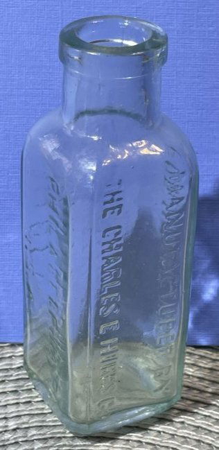 Vtg Charles E. Hires Root Beer Extract Clear Glass Bottle, Philadelphia, PA in VG Condition #273 (1 of 5)