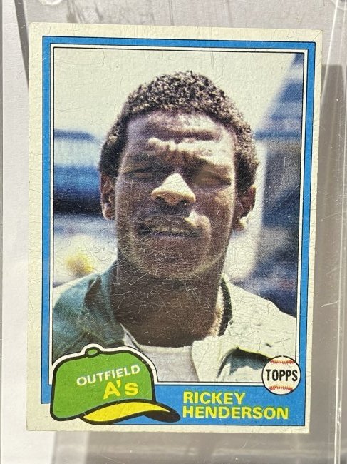 RICKEY HENDERSON #261 BASEBALL CARD NICE CORNERS. FREE DOMESTIC SHIPPING.: RICKEY HENDERSON #261 BASEBALL CARD NICE CORNERS. FREE DOMESTIC SHIPPING. CARDS ARE IN REAL NICE SHAPE BUT SOME OF THE LUCITE HOLDERS HAVE SCRATCHES AND STICKER RESIDUE.