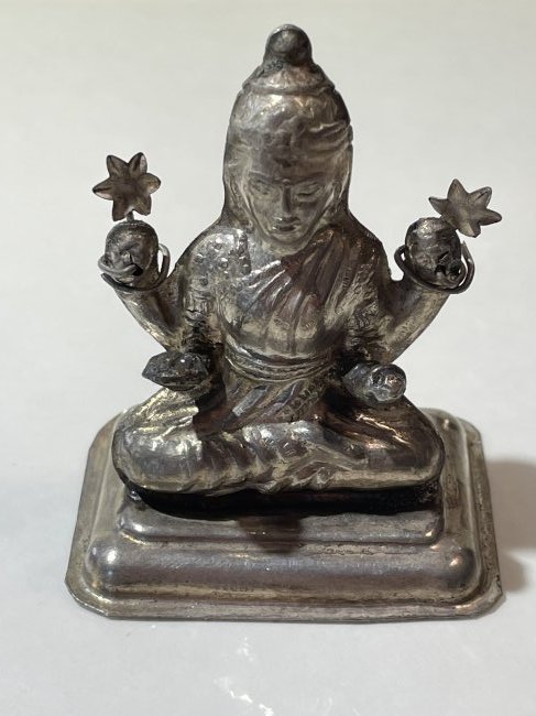 Vintage Hindustani Stamped Silver Lord Figurine 2.25" Tall Preowned from an Estate.: Vintage Hindustani Stamped Silver Lord Figurine 2.25" Tall Preowned from an Estate. FREE DOMESTIC SHIPPING.