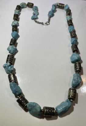 Preowned 32" Chunky Turquoise Color Stone Necklace with Hook on Clasp as Pictured.: Preowned 32" Chunky Turquoise Color Stone Necklace with Hook on Clasp as Pictured. $6 DOMESTIC SHIPPING. (On Multiple Lots Won, the Shipping Fees will be combined or Adjusted Accordingly)