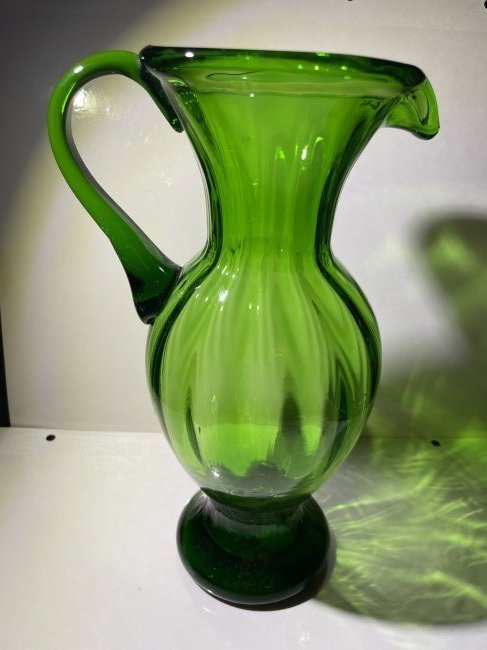 Vintage Deep Emerald Green Art Glass Pitcher 9.25" Tall in Vg Preowned Condition.: Vintage Deep Emerald Green Art Glass Pitcher 9.25" Tall in Vg Preowned Condition. $15 Domestic Shipping. (On Multiple Lots Won, the Shipping Fees will be combined or Adjusted Accordingly)