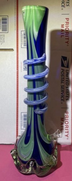 Very Heavy Fancy 5.5" Tall Art Glass Bong in VG Preowned Condition as Pic'd.: Very Heavy Fancy 15.5" Tall Art Glass Bong in VG Preowned Condition as Pic'd. $20 Domestic Shipping. (On Multiple Lots Won, the Shipping Fees will be combined or Adjusted Accordingly)