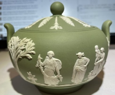 Vintage Wedgwood Green Jasperware 4.5" Wide Mid-Century Sugar Bowl in VG Preowned Condition: Vintage Wedgwood Green Jasperware 4.5" Wide Mid-Century Sugar Bowl in VG Preowned Condition. $10 Domestic Shipping. (On Multiple Lots Won, the Shipping Fees will be combined or Adjusted Accordingly)