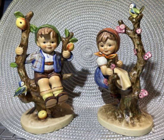 Goebel Hummel Apple Tree Boy 142/1 & Apple Tree Girl 141/1 6" Tall in Vg Preowned Condition. (1 of 6)