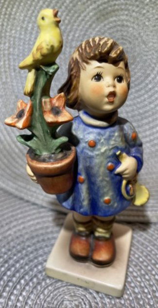 Vintage Goebel Hummel Figurine; Congratulations #17/0 5.75" Tall in VG Preowned Condition. (1 of 4)