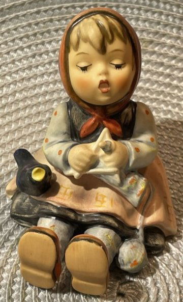 Hummel "Happy Pastime" #69 Girl w/Singing Bird Figurine in Good Preowned Condition. (1 of 5)