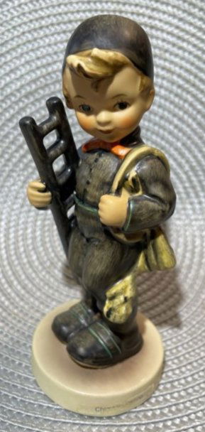 Hummel Goebel CHIMNEY SWEEP 5.75" Figurine 12/I in Good Preowned Condition. (1 of 4)