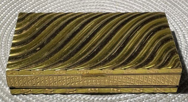 Vintage EVANS Compact Cigarette Carryall Case w/Mirror as Pictured Preowned from an Estate. (1 of 8)