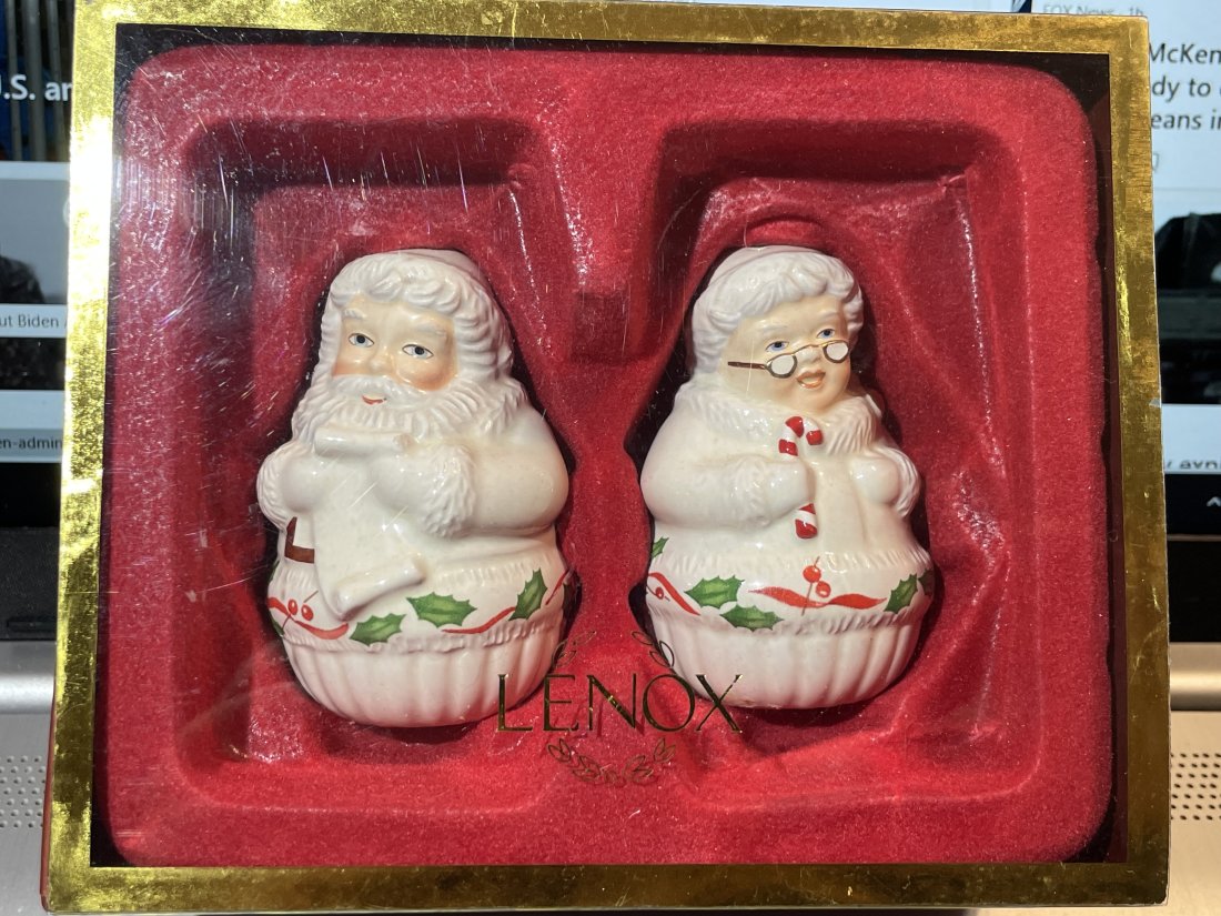 Lenox China Christmas Mr. & Mrs. Santa Salt and Pepper Shakers in Original Box as Pictured: Lenox China Christmas Mr. & Mrs. Santa Salt and Pepper Shakers in Original Box as Pictured. $7 Domestic Inhouse Shipping.