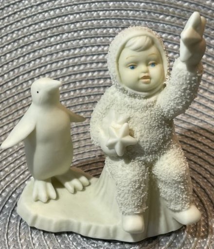 Dept 56 Snowbabies Snow Babies Figurine Winter Wishing On A Star in Good Preowned Condition.: Dept 56 Snowbabies Snow Babies Figurine Winter Wishing On A Star in Good Preowned Condition. $7 Domestic Inhouse Shipping. (On Multiple Lots Won, The Shipping Fee will be Combined or Adjusted Accordin