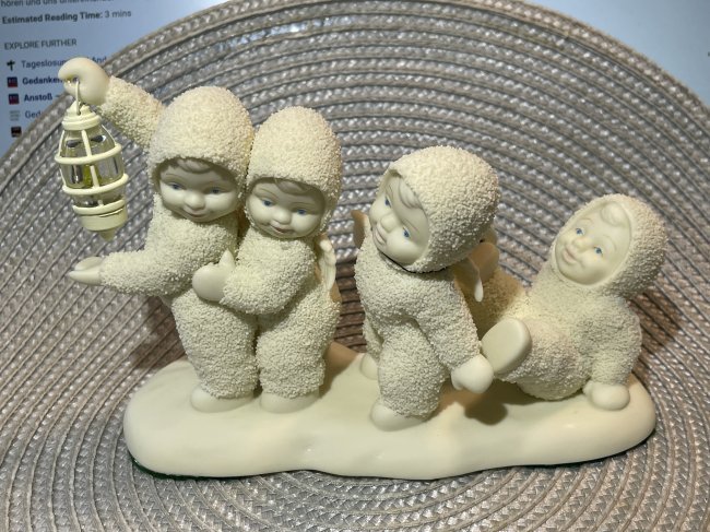 Snowbabies "Even A Small Light Shines in The Darkness" Department 56 Bisque Figurine: Snowbabies "Even A Small Light Shines in The Darkness" Department 56 Bisque Figurine in Good Preowned Condition. $10 Domestic Inhouse Shipping. (On Multiple Lots Won, The Shipping Fee will be Combined