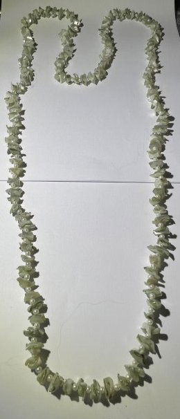 VINTAGE 46" Fashion Greenish Color Shell & Pearl Necklace in VG Preowned Condition. (1 of 5)