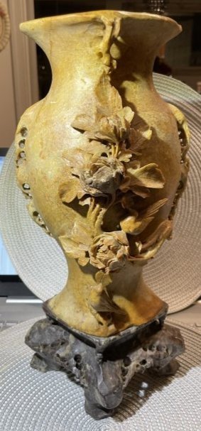 Large Vintage Chinese Carved Soapstone Vase Sculpture Flower & Bird 13.75" Tall in VG Condition: Large Vintage Chinese Carved Soapstone Vase Sculpture Flower & Bird 13.75" Tall in VG Preowned Condition. Very Heavy Carving. $20 DOMESTIC INHOUSE SHIPPING.