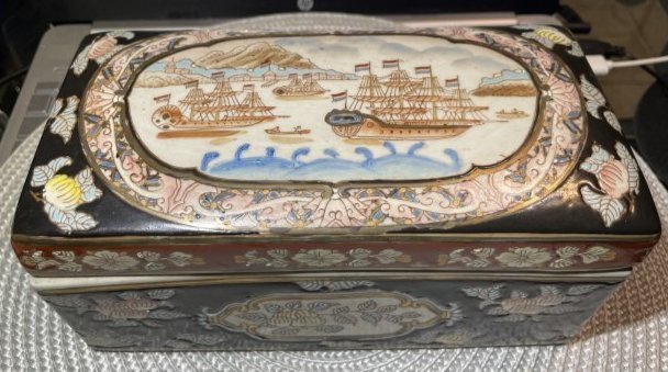 Vintage Chinese Hand Painted Clipper Ships Porcelain Scholar Trinket Box 8.25" Long x 4" x 4": Vintage Chinese Hand Painted Clipper Ships Porcelain Scholar Trinket Box 8.25" Long x 4" x 4" in Good Preowned Condition. $15 Domestic Shipping.