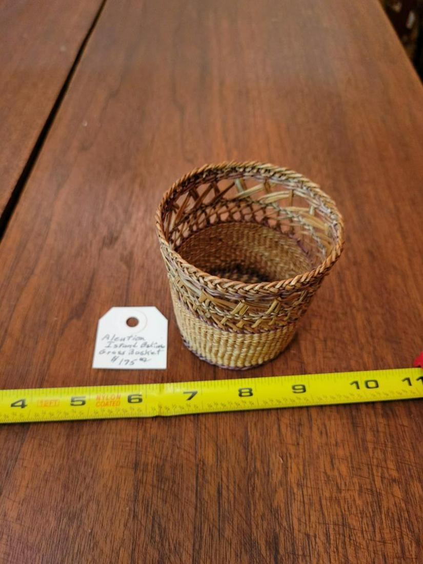 Aleutian Island Eskimo Grass Basket (1 of 4)