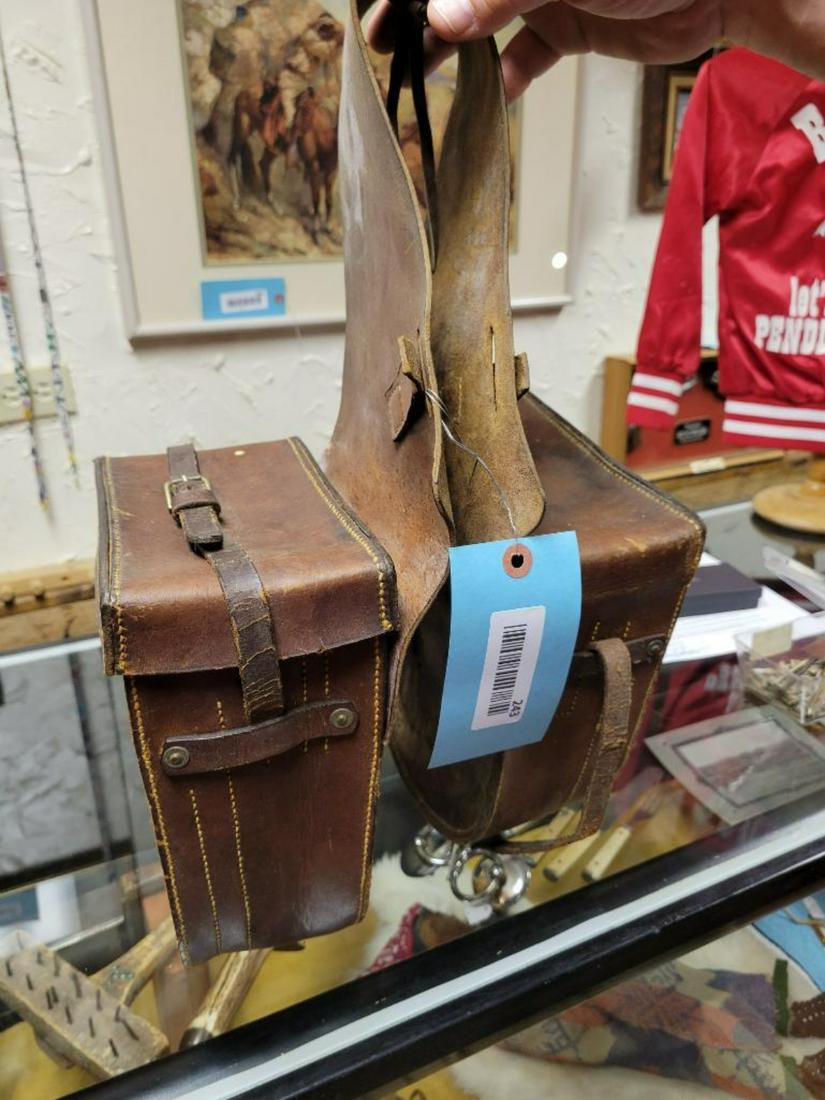 Pair of vintage leather saddle bags (1 of 4)
