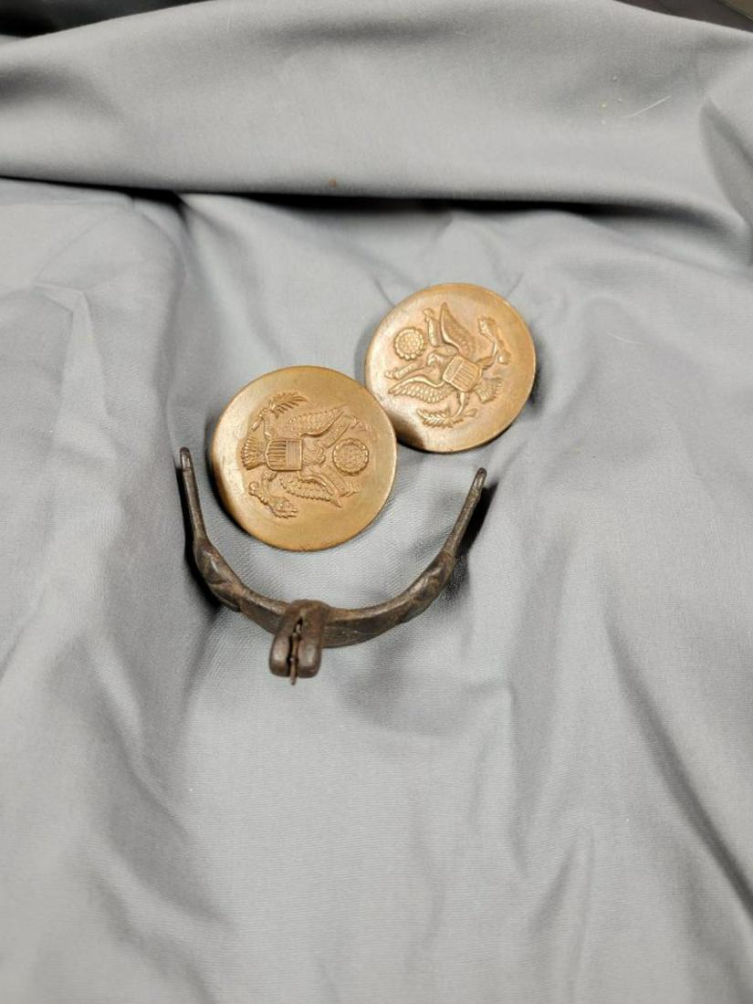 Antique Steel Spur and 2 brass buttons: .