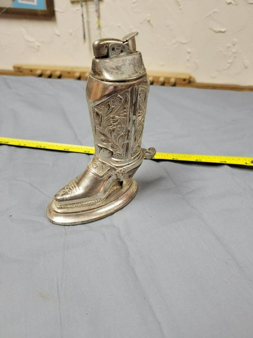 Cowboy Boot Cigarette table lighter (1 of 4)