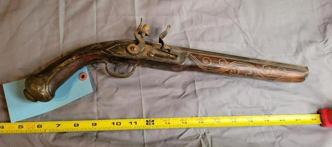 Flintlock Muzzleloader pistol: .