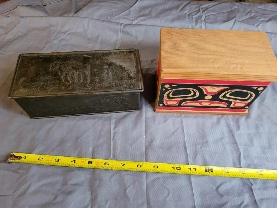 Pair of small keepsake boxes, wooden and pressed tin (1 of 10)