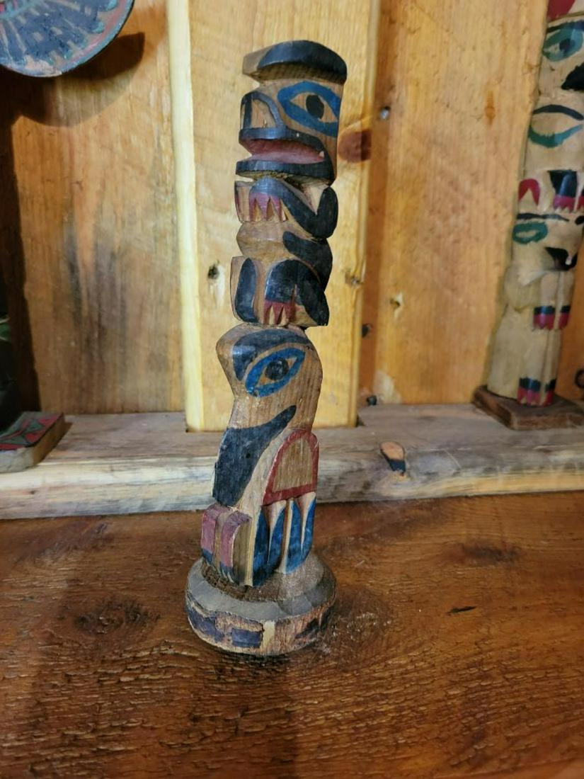 Hand Carved Decorative Totem Pole: Approx 10 inches tall
