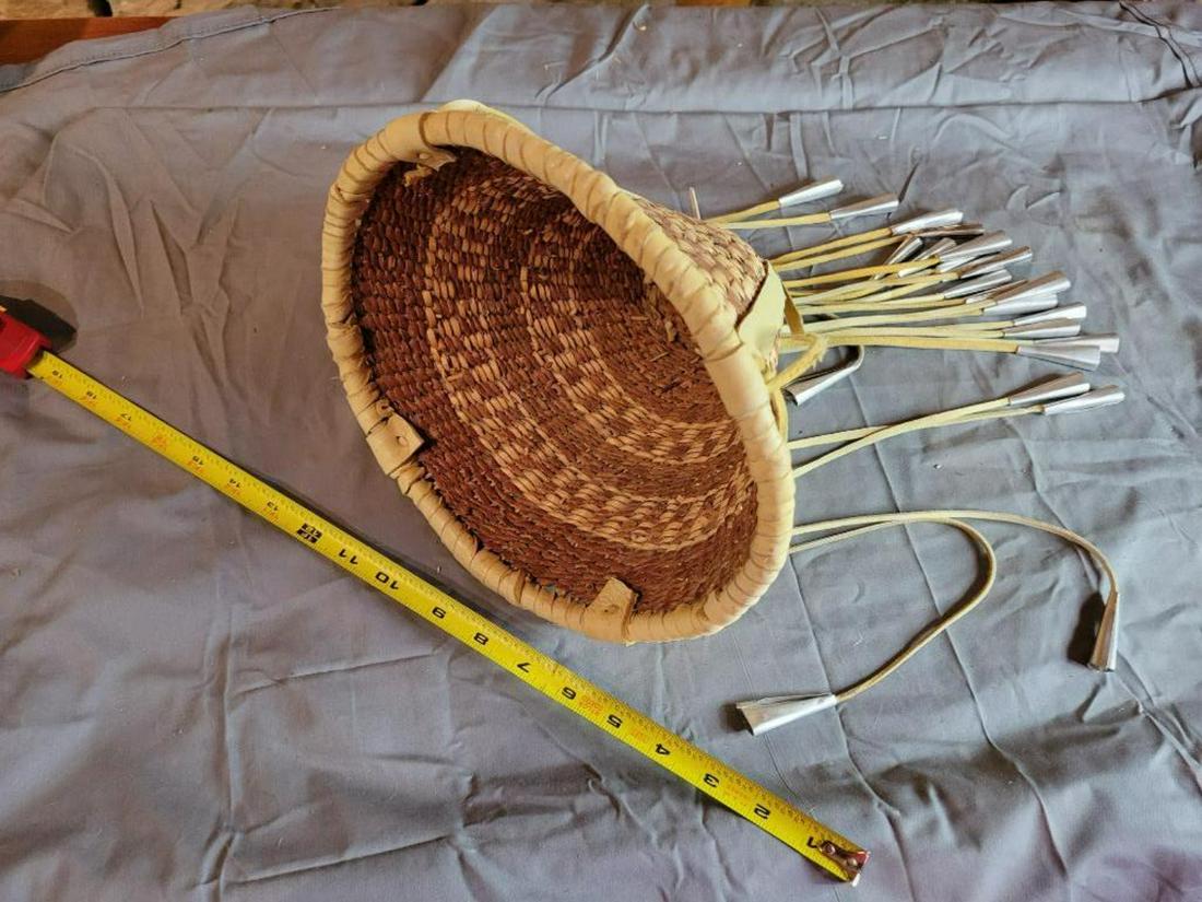 10 inch Apache hand woven burden basket (1 of 5)