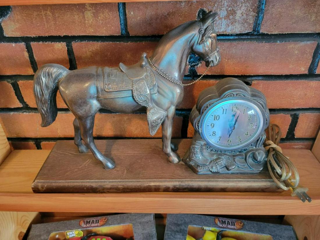 Lincoln Self Starting Electric Horse Clock