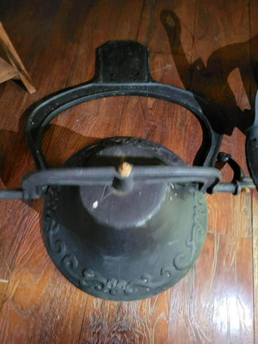 12 inch Independence Cast Iron School Bell (1 of 3)