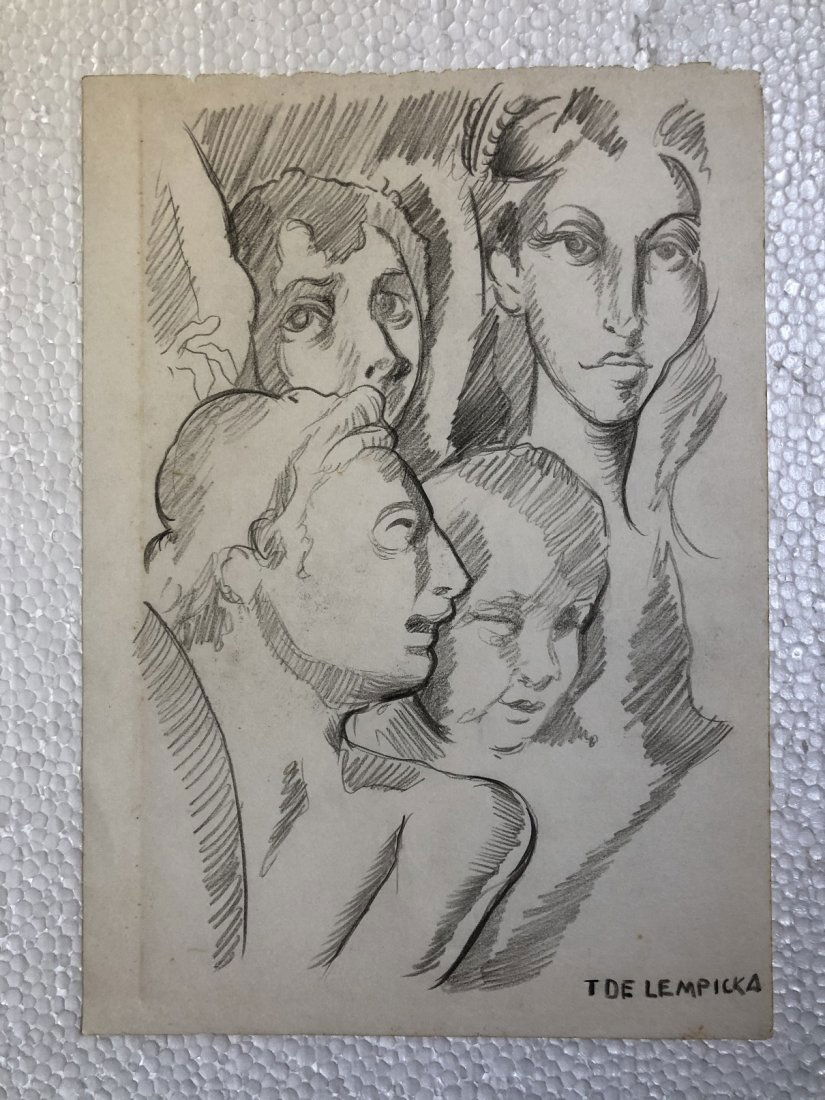 Signed Tamara de Lempicka Charcoal Drawing on paper: Signed and Sealed Tamara de Lempicka Charcoal Drawing on Paper. verso stamp inscribed "Hammer Galleries New York" Aprox size 9" x 12" Inches. This item has limited provenance, it doesnt have any docum