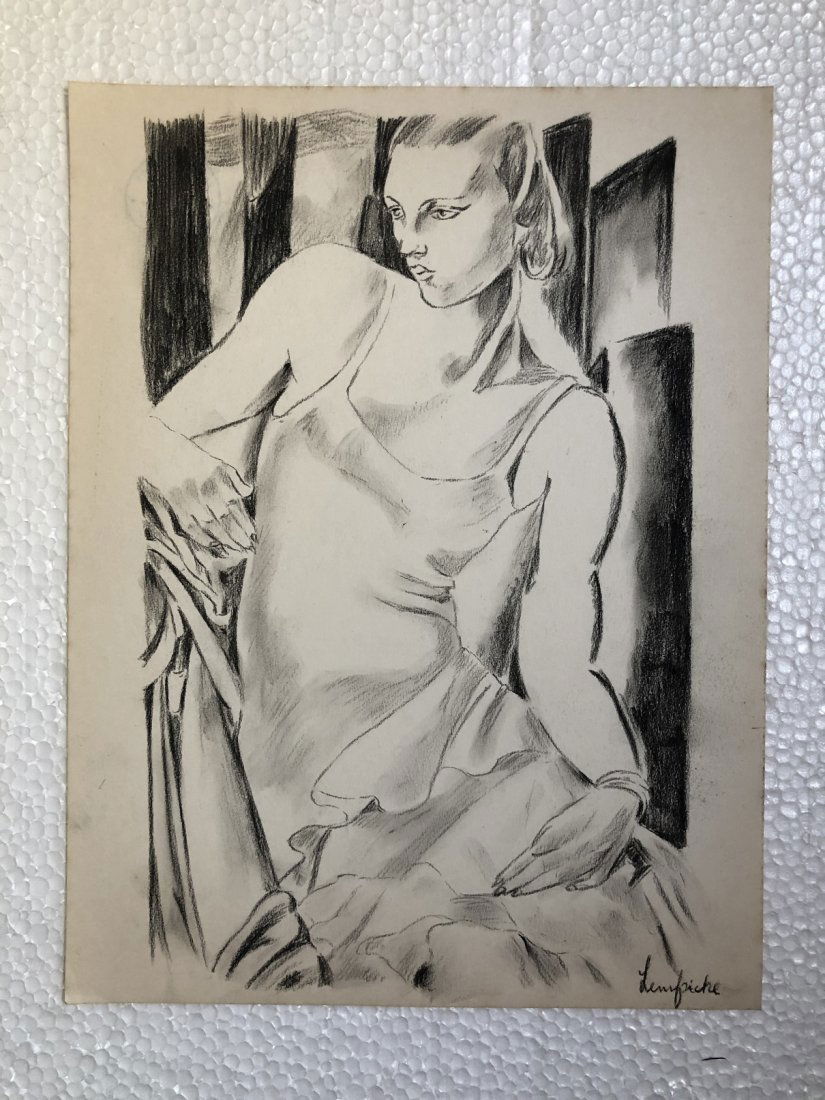 Signed Tamara de Lempicka Charcoal Drawing on paper: Signed and Sealed Tamara de Lempicka Charcoal Drawing on Paper. verso stamp inscribed "Hammer Galleries New York" Aprox size 9" x 12" Inches. This item has limited provenance, it doesnt have any docum