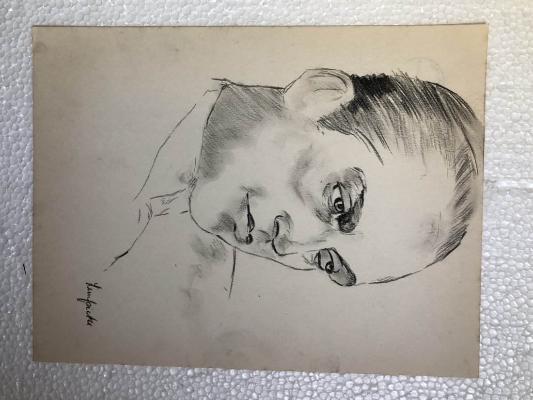Signed Tamara de Lempicka Charcoal Drawing on paper: Signed and Sealed Tamara de Lempicka Charcoal Drawing on Paper. verso stamp inscribed "Hammer Galleries New York" Aprox size 9" x 12" Inches. This item has limited provenance, it doesnt have any docum