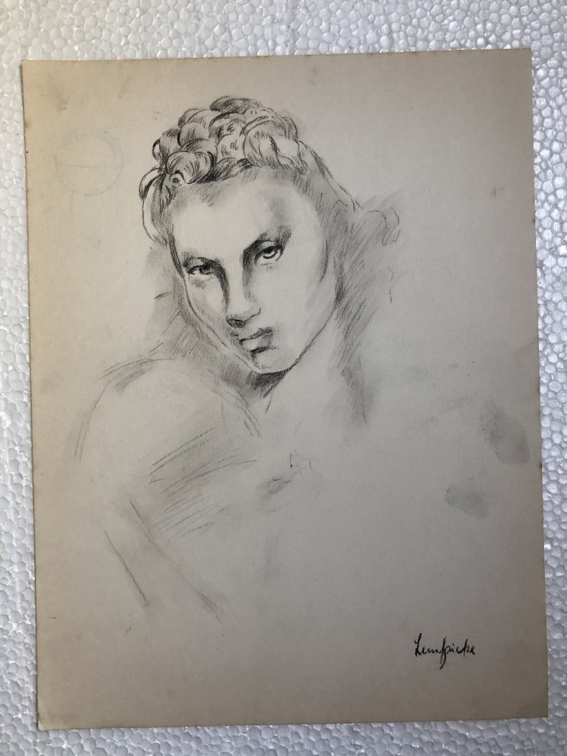 Signed Tamara de Lempicka Charcoal Drawing on paper: Signed and Sealed Tamara de Lempicka Charcoal Drawing on Paper. verso stamp inscribed "Hammer Galleries New York" Aprox size 9" x 12" Inches. This item has limited provenance, it doesnt have any docum