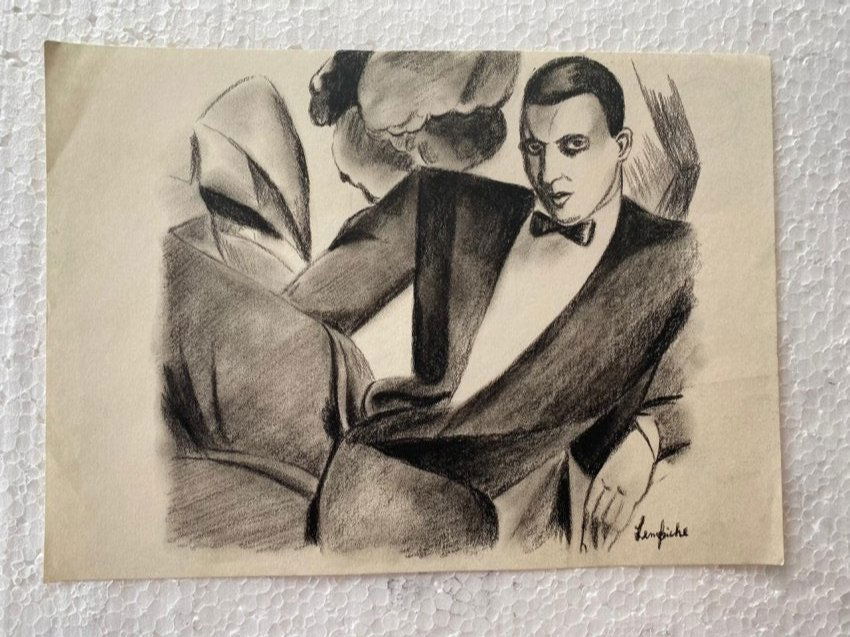 Signed and Sealed Tamara de Lempicka Charcoal Drawing: Signed and Sealed Tamara de Lempicka Charcoal Drawing on Paper. verso stamp inscribed "Hammer Galleries New York" Aprox size 9" x 12" Inches aprox. This item has limited provenance, it doesnt have any