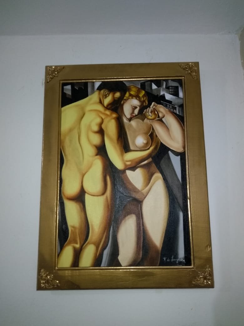 Tamara de Lempicka Oil on Canvas with Framed Signed: Tamara de Lempicka, Oil on Canvas Painting, Signed, Framed, Measures 70cm x 50cm with out framed, with frame 80cm x 60cm. I sold this item to the manner or artist style, it doesnÂ´t have any documen
