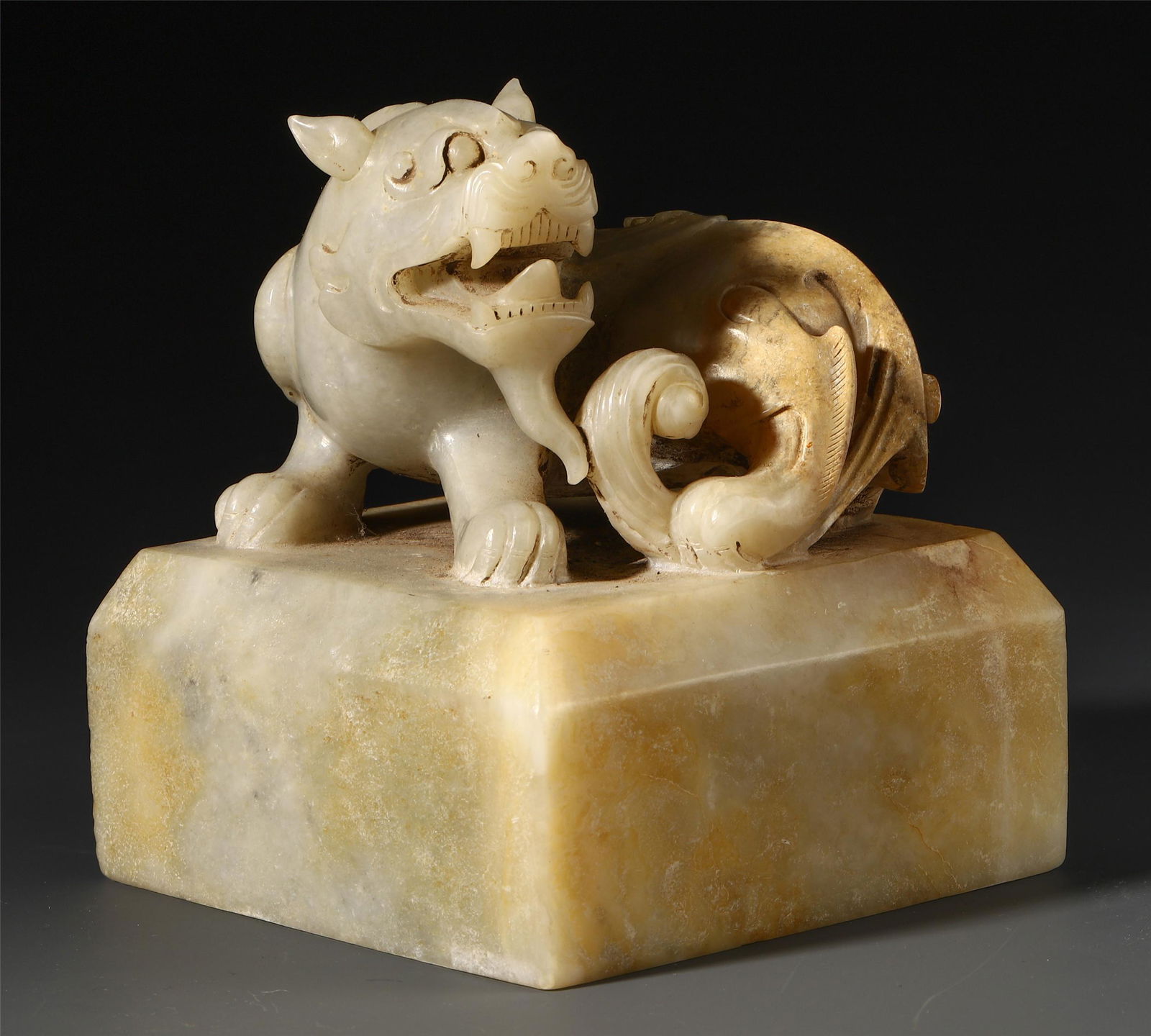 AN ANCIENT CHINESE JADE CARVED BEAST SEAL (1 of 8)