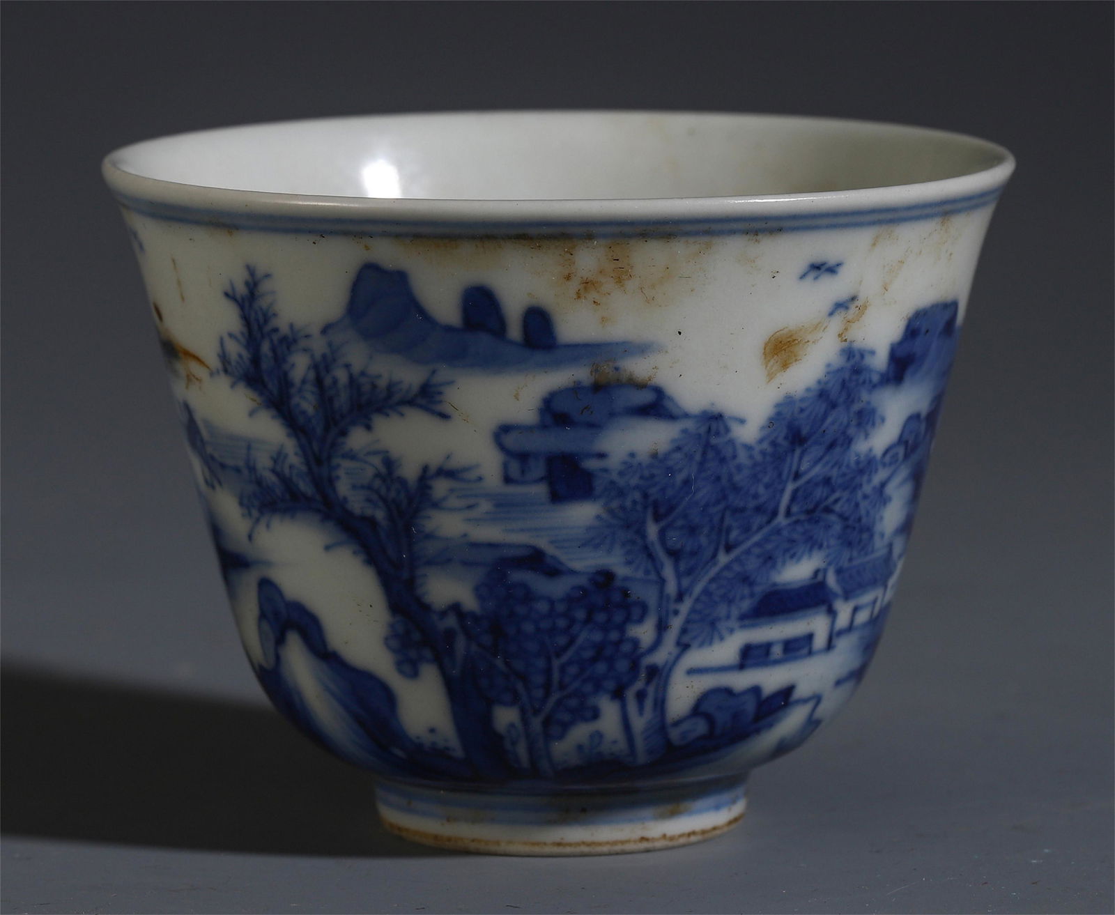 CHINESE PORCELAIN BLUE AND WHITE MOUNTAIN VIEWS CUP (1 of 7)