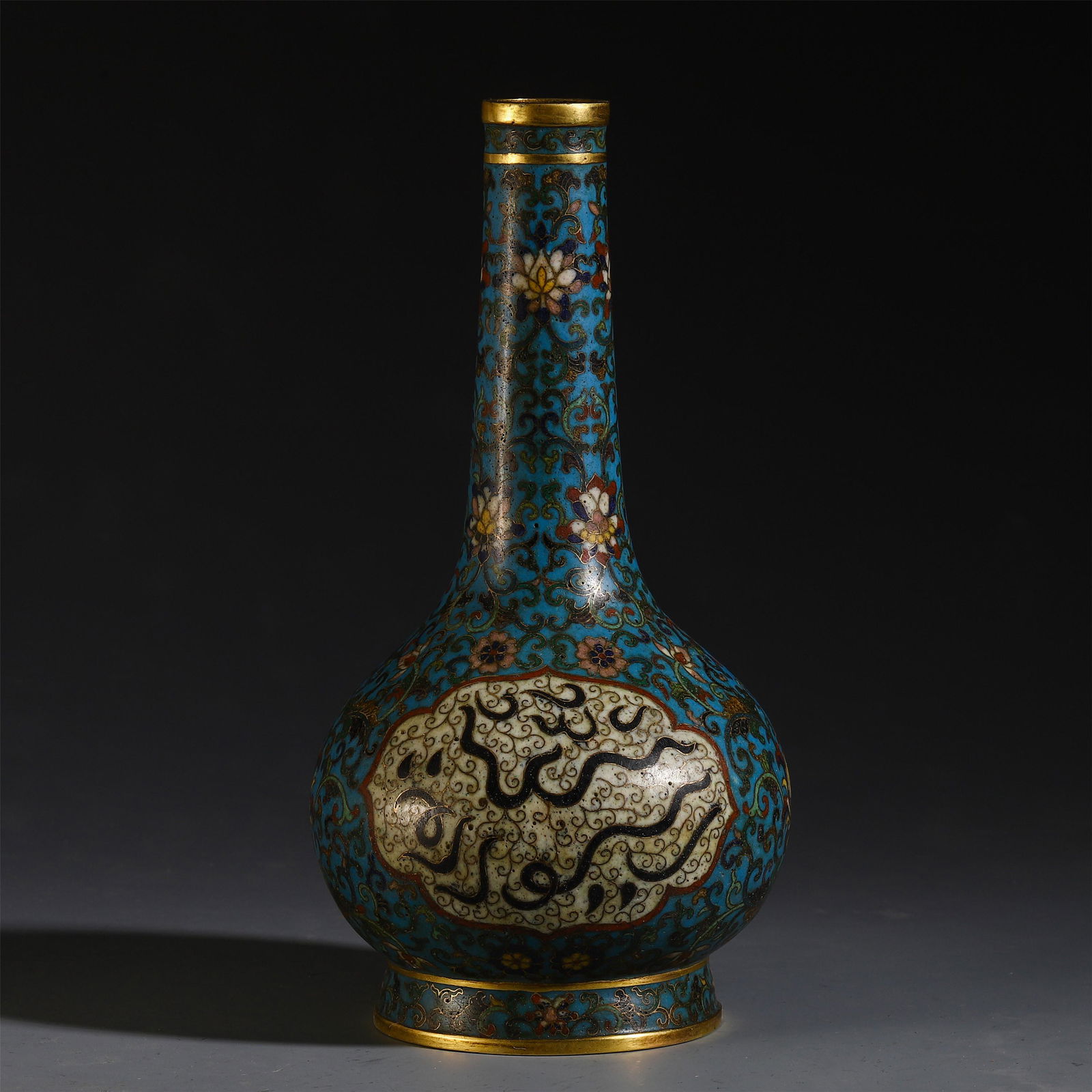 A CHINESE CLOISONNE ISLAM PATTERN FLOWER VASE (1 of 7)