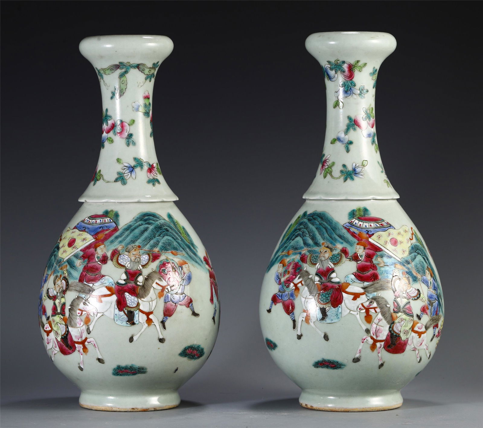 A PAIR OF CHINESE WUCAI PORCELAIN FIGURE FLOWER VASE (1 of 9)